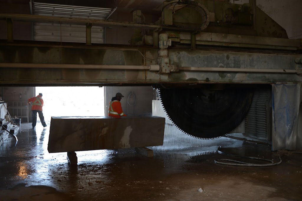 Big Island Quarries Inc. | 141 Quarry Rd, Wiarton, ON N0H 2T0, Canada | Phone: (519) 534-9688