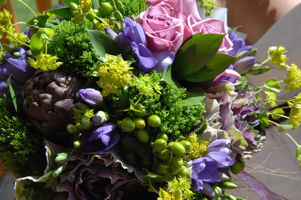 Endless Blooms | 712 Bartlett Dr, Penticton, BC V2A 8Y2, Canada | Phone: (250) 488-9697