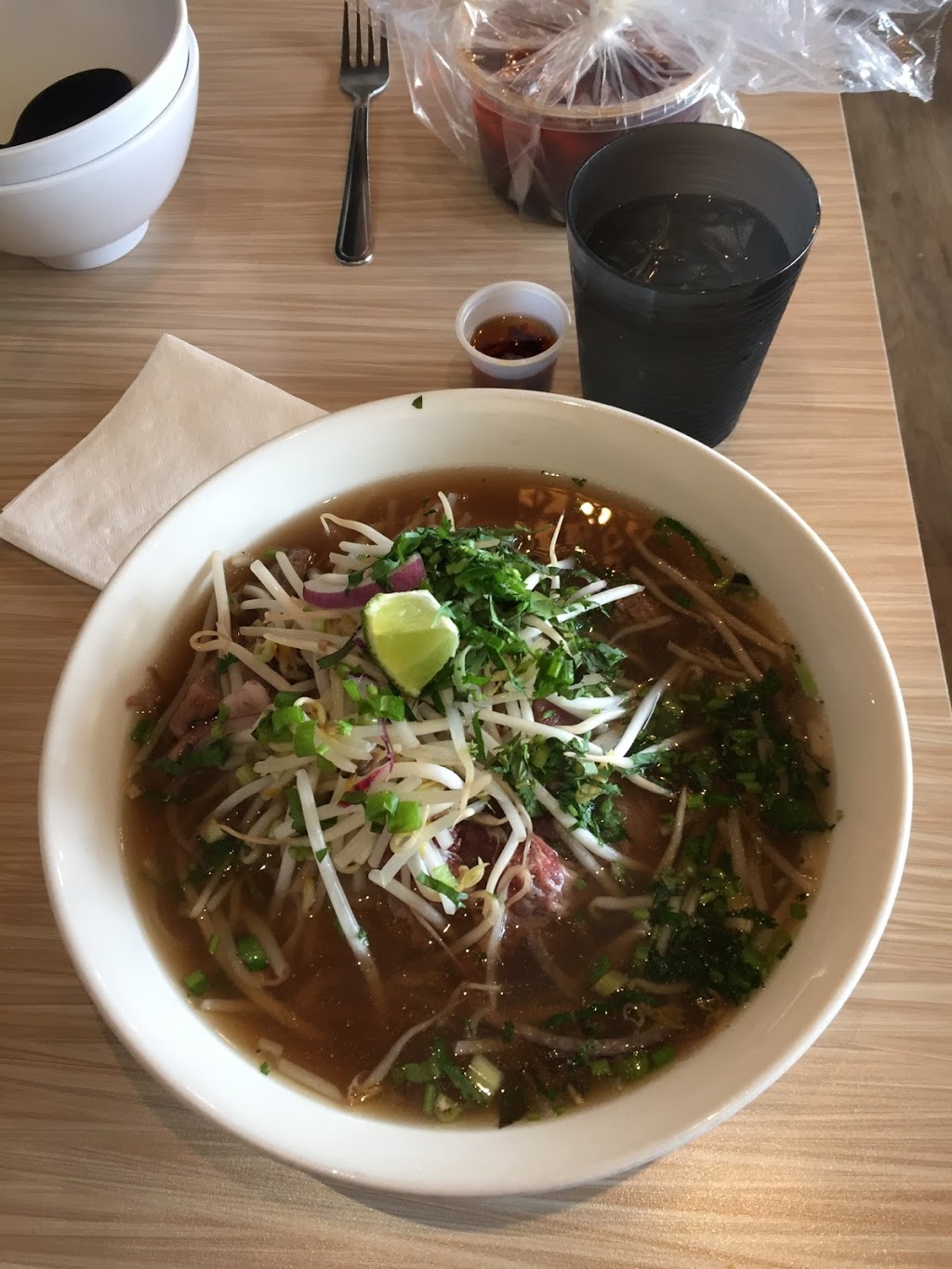 Bamboo Chopsticks Restaurant Express | 112-2189 Springfield Rd, Kelowna, BC V1Y 7X1, Canada | Phone: (778) 484-3663
