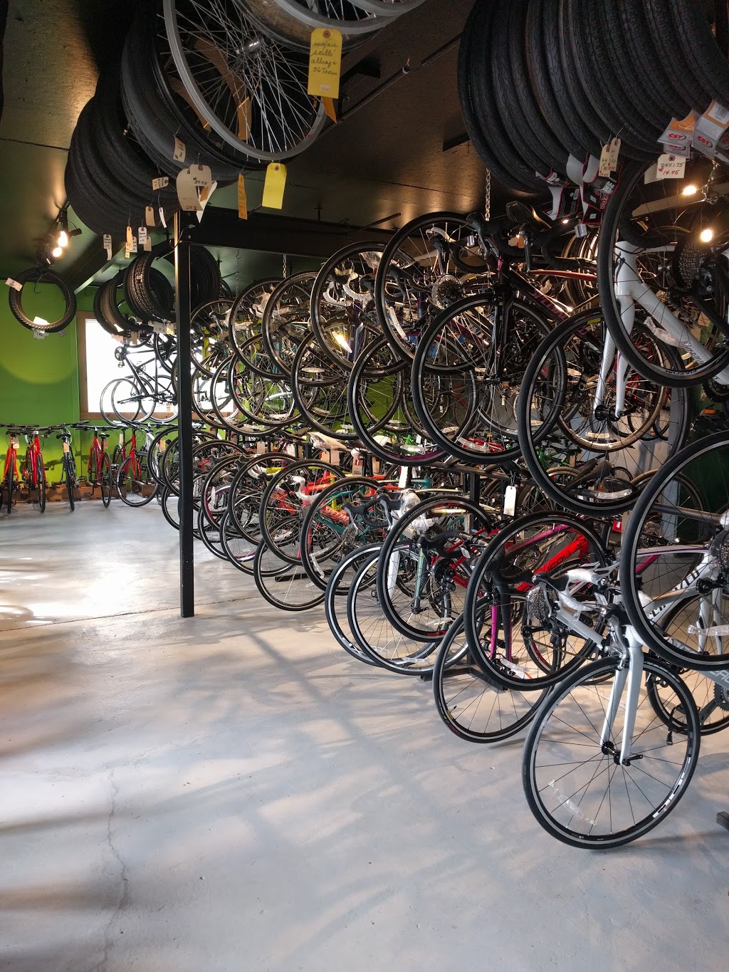 Tibo Bicyk | 217 Chemin des Pionniers E, LIslet, QC G0R 2B0, Canada | Phone: (418) 247-5523