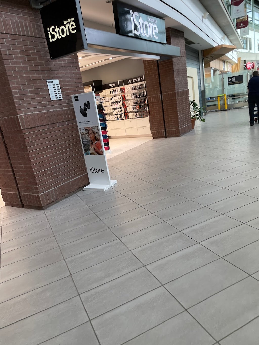iStore | 1000 Airport Rd, Edmonton International Airport, AB T9E 0V3, Canada | Phone: (780) 890-7310