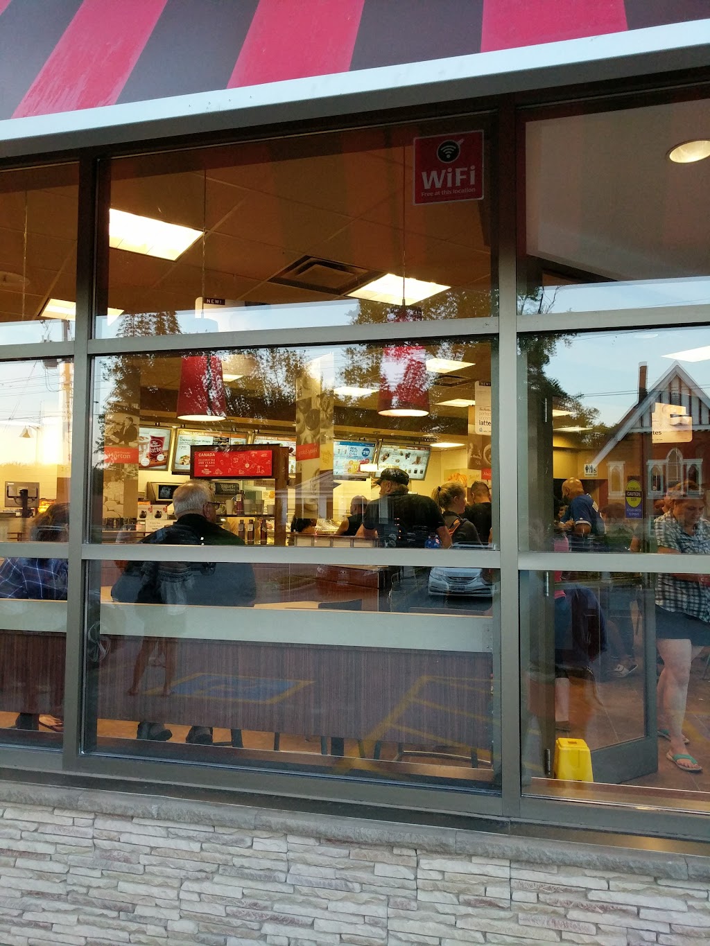 Tim Hortons | 456 Bruce St, Hepworth, ON N0H 1P0, Canada | Phone: (519) 935-3335