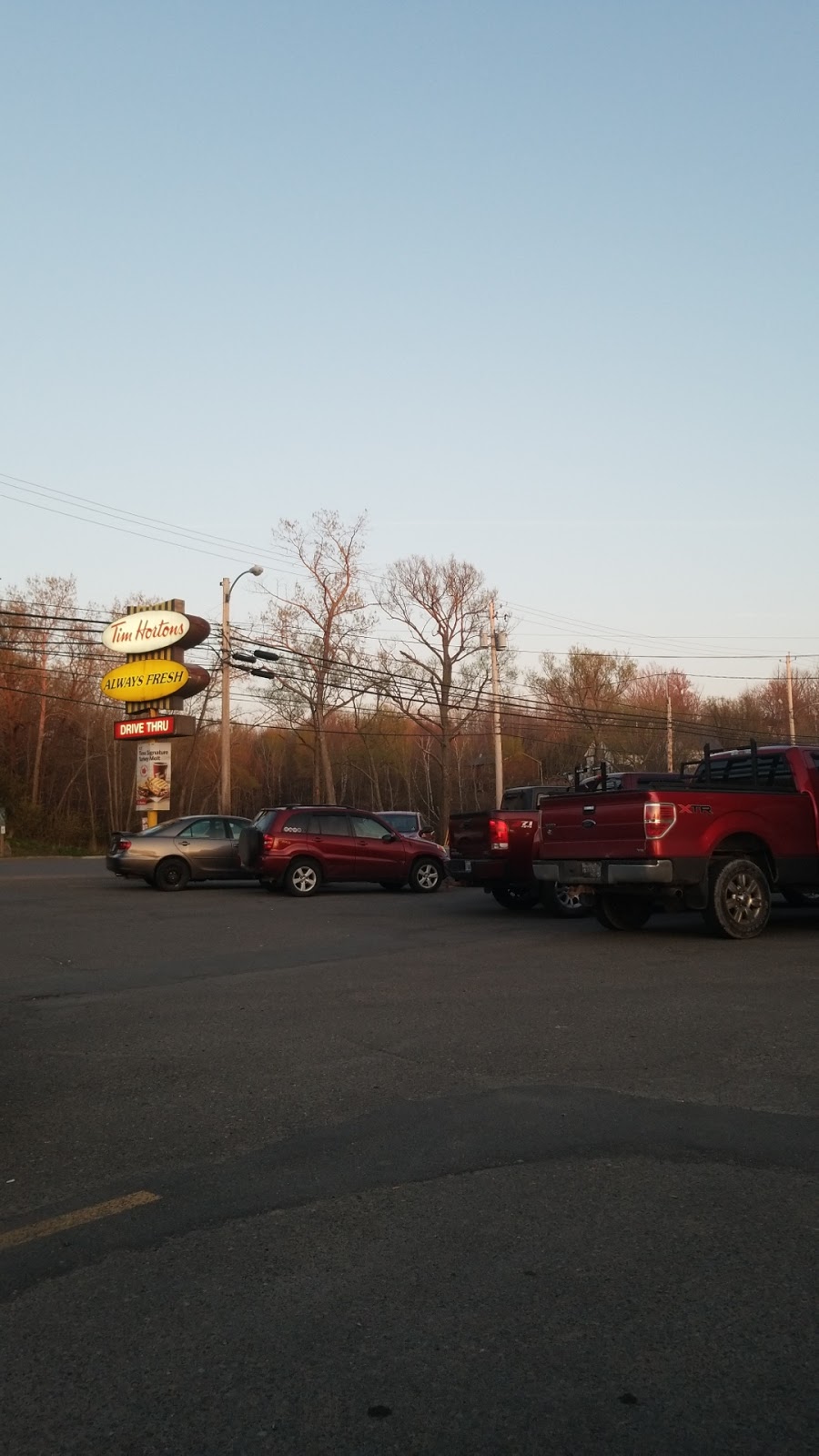 Tim Hortons | 33 Main St, Trenton, NS B0K 1X0, Canada | Phone: (902) 752-2297