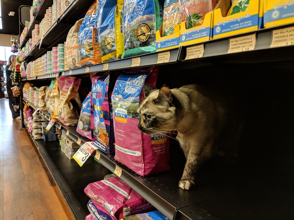 Bosleys by Pet Valu | 20202 66 Ave, Langley Twp, BC V2Y 1P3, Canada | Phone: (778) 277-2705