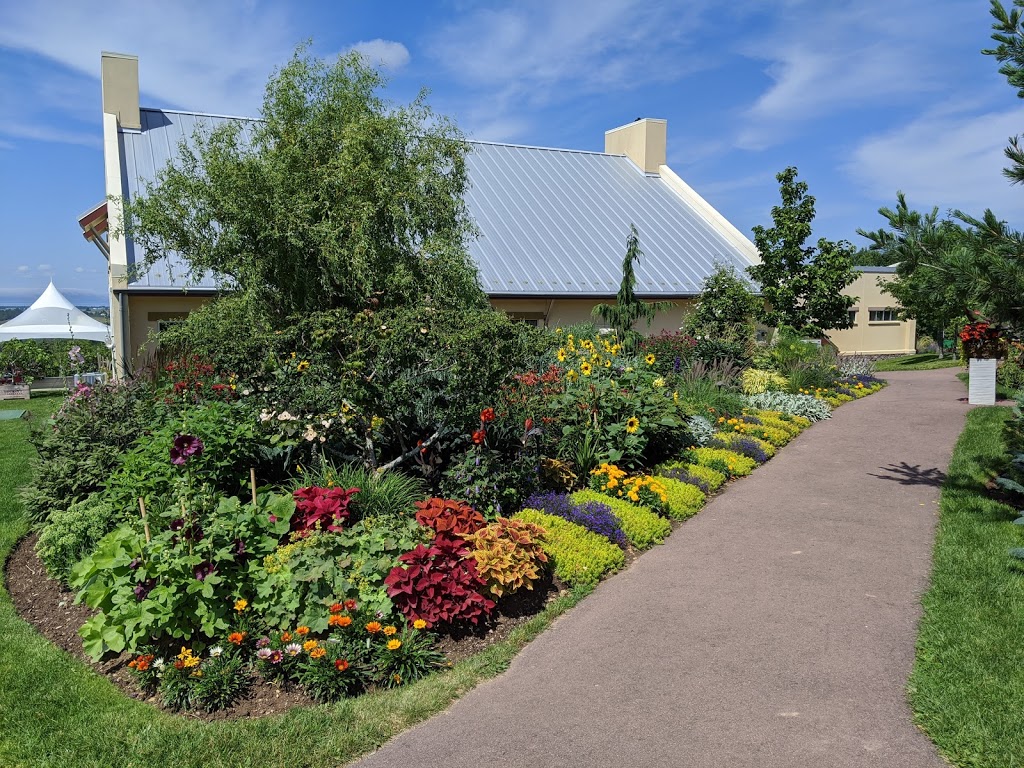 Luckett Vineyards | 1293 Grand Pré Rd, Wolfville, NS B4P 2R3, Canada | Phone: (902) 542-2600