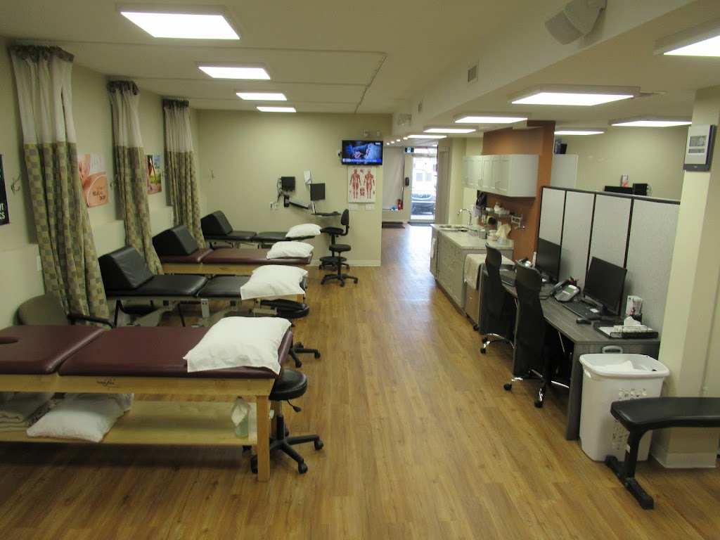 MONARCH PHYSIOTHERAPY CLINIC - GLAMORGAN SHOPPING CENTRE | 3919 Richmond Rd SW Unit 8, Calgary, AB T3E 4P2, Canada | Phone: (403) 685-8484