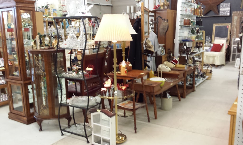 Port Perrys Vintage Market | 1894 Scugog St, Port Perry, ON L9L 1H7, Canada | Phone: (905) 982-8775