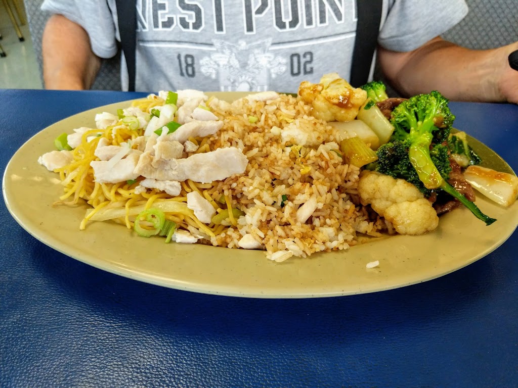 Star House Restaurant | 854 Trans-Canada Hwy, Cache Creek, BC V0K 1H0, Canada | Phone: (250) 457-9328