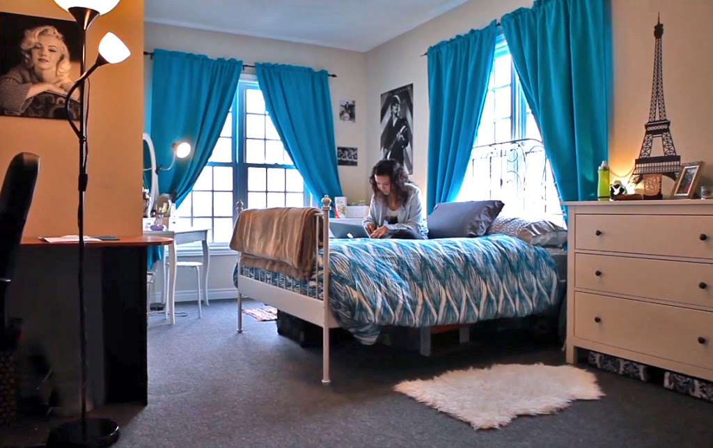 West Village Townhouses | 10 Avenue of Champions, Oshawa, ON L1H 7K4, Canada | Phone: (289) 716-0600