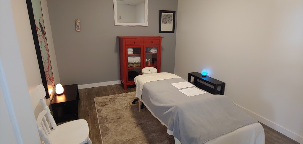 Solid Roots Massage & Manual Osteopathic Clinic | 141 Commercial Dr #3, Calgary, AB T3Z 2A7, Canada | Phone: (403) 903-6336