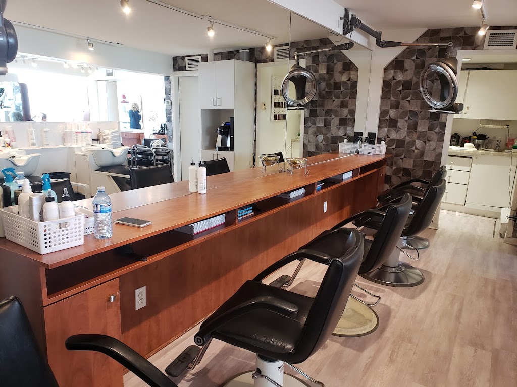 Boite A Coupes | 2110 Bd du Curé-Labelle, Saint-Jérôme, QC J7Y 1S8, Canada | Phone: (450) 438-0244
