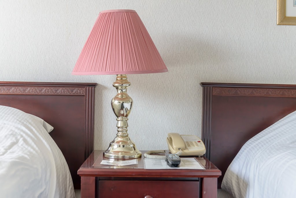 The Steveston Cafe & Hotel | 12111 Third Ave, Richmond, BC V7E 3K1, Canada | Phone: (604) 277-9511