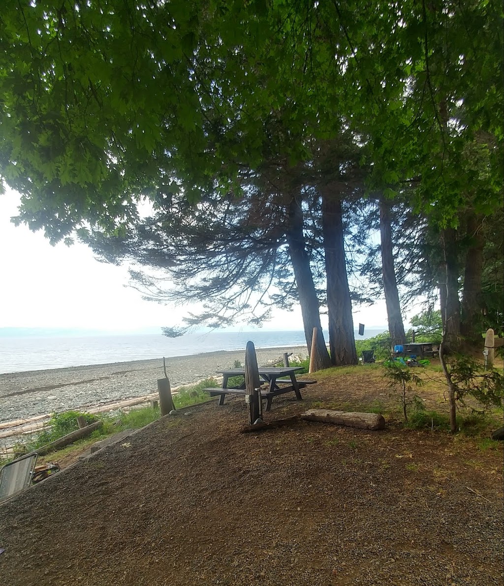 Bates Beach Oceanfront Resort | 5726 Coral Rd, Courtenay, BC V9J 1W9, Canada | Phone: (250) 334-4154