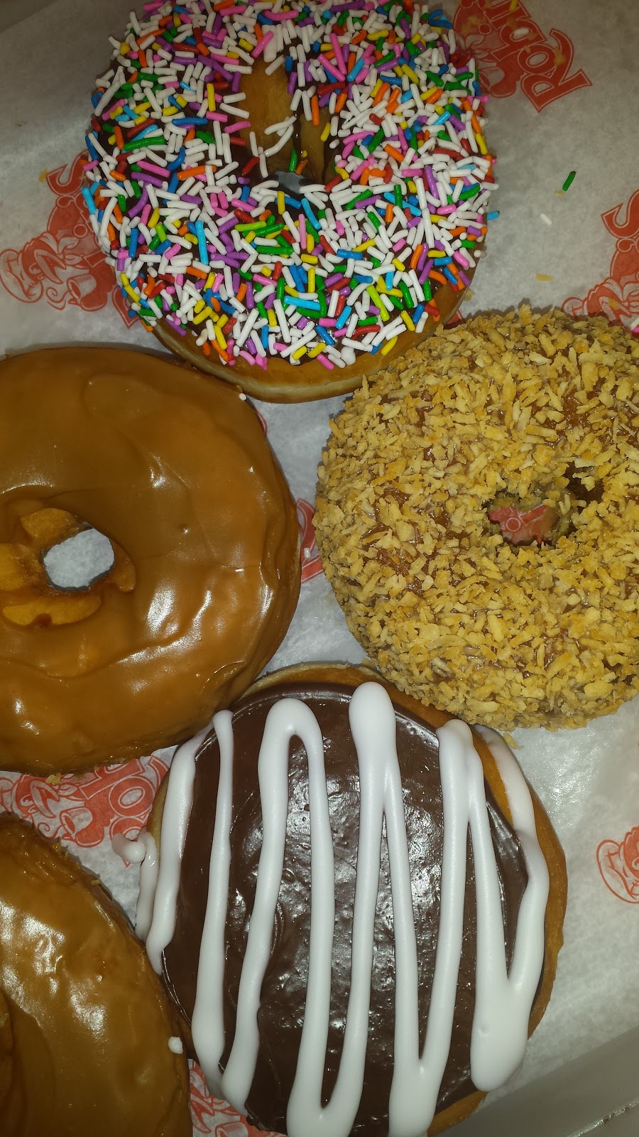 Robins Donuts | 9768 Hwy 4 Exit 7 T.C.H, Thomson Station, NS B0M 1P0, Canada | Phone: (902) 447-3104