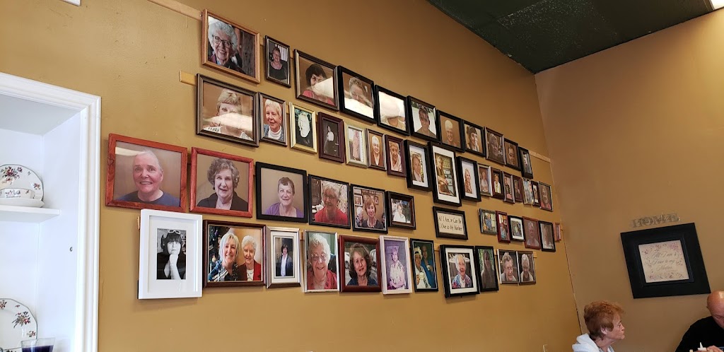 Just Like Moms | 150 N Rankin St, Southampton, ON N0H 2L0, Canada | Phone: (226) 435-3009