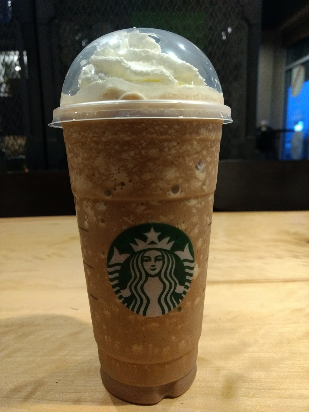 Starbucks | 3051 Walkers Line Unit D-1, Burlington, ON L7M 0W3, Canada | Phone: (905) 336-8707