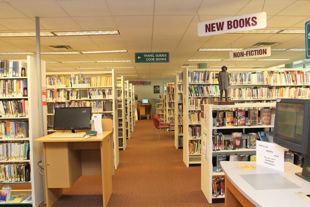 Gibsons & District Public Library | 470 FLETCHER RD S, Gibsons, BC V0N 1V0, Canada | Phone: (604) 886-2130