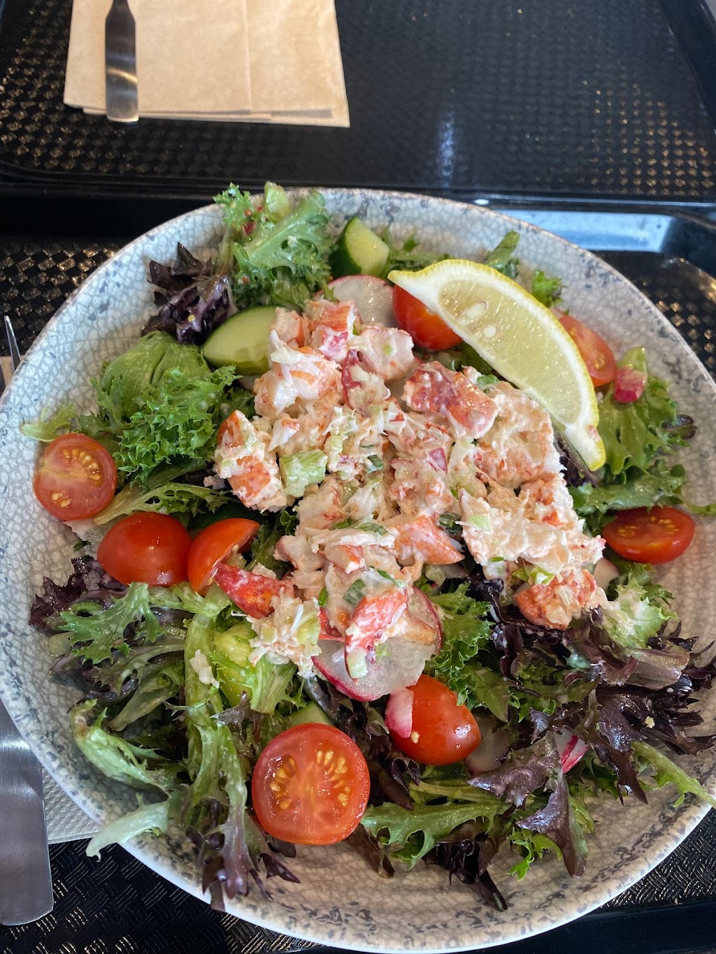 Express St-Hubert | 1780 Rue des Mélèzes, Dolbeau-Mistassini, QC G8L 3M8, Canada | Phone: (418) 979-1334