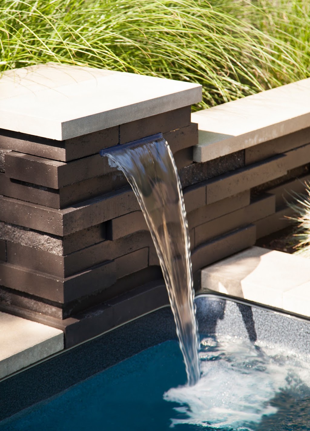 Pioneer Family Pools & Spas | 143 Lynden Rd, Brantford, ON N3R 8L7, Canada | Phone: (519) 770-4422