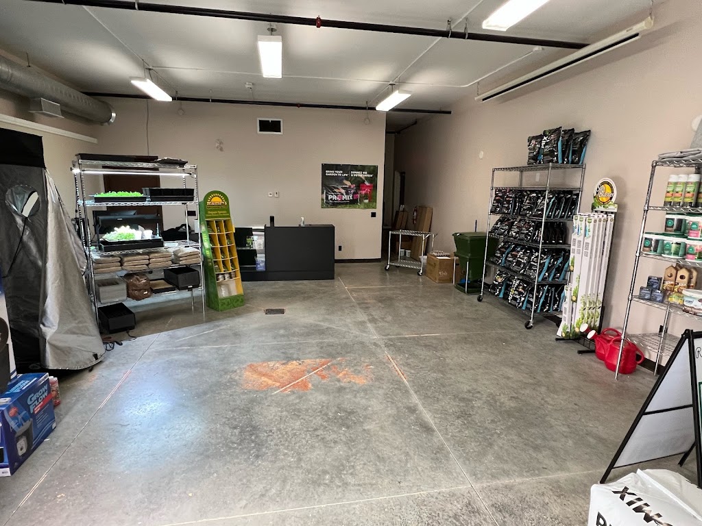 Rural Yard & Garden | 55 Main St S Suite 2, Milverton, ON N0K 1M0, Canada | Phone: (519) 998-3392