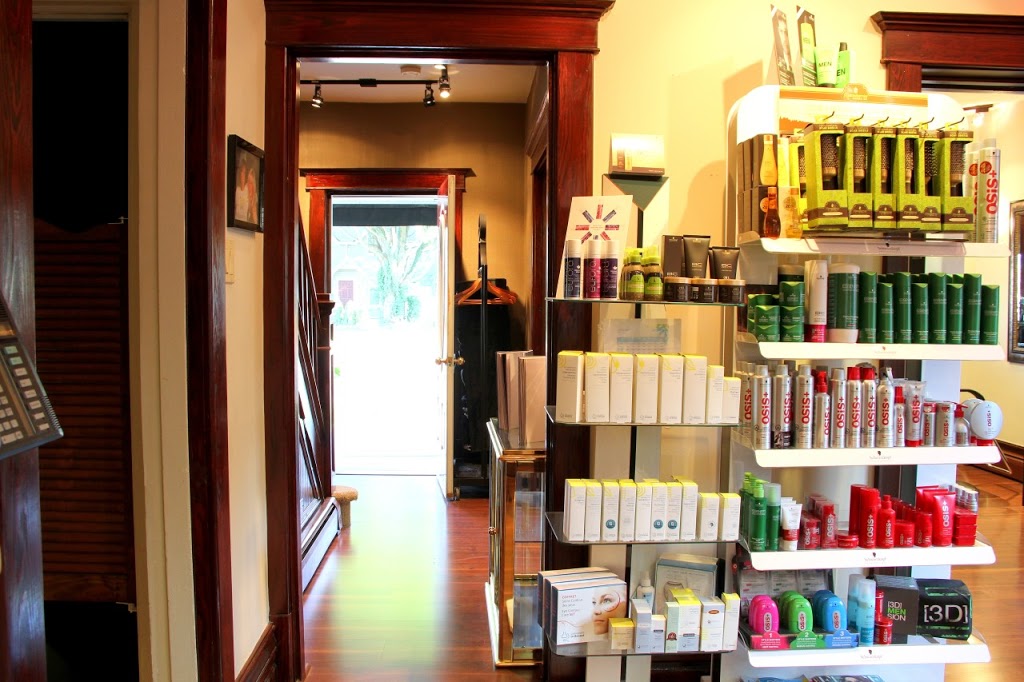 For The Look | 4032 Hamilton Rd, Dorchester, ON N0L 1G2, Canada | Phone: (519) 268-3005