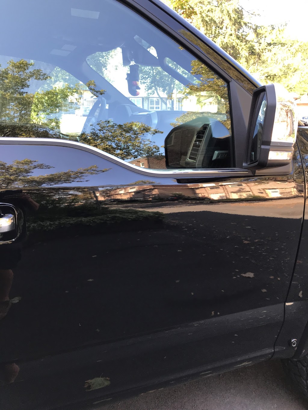 Oakland Auto Body | 139 Oak Ave, Hamilton, ON L8L 5M9, Canada | Phone: (905) 529-7964