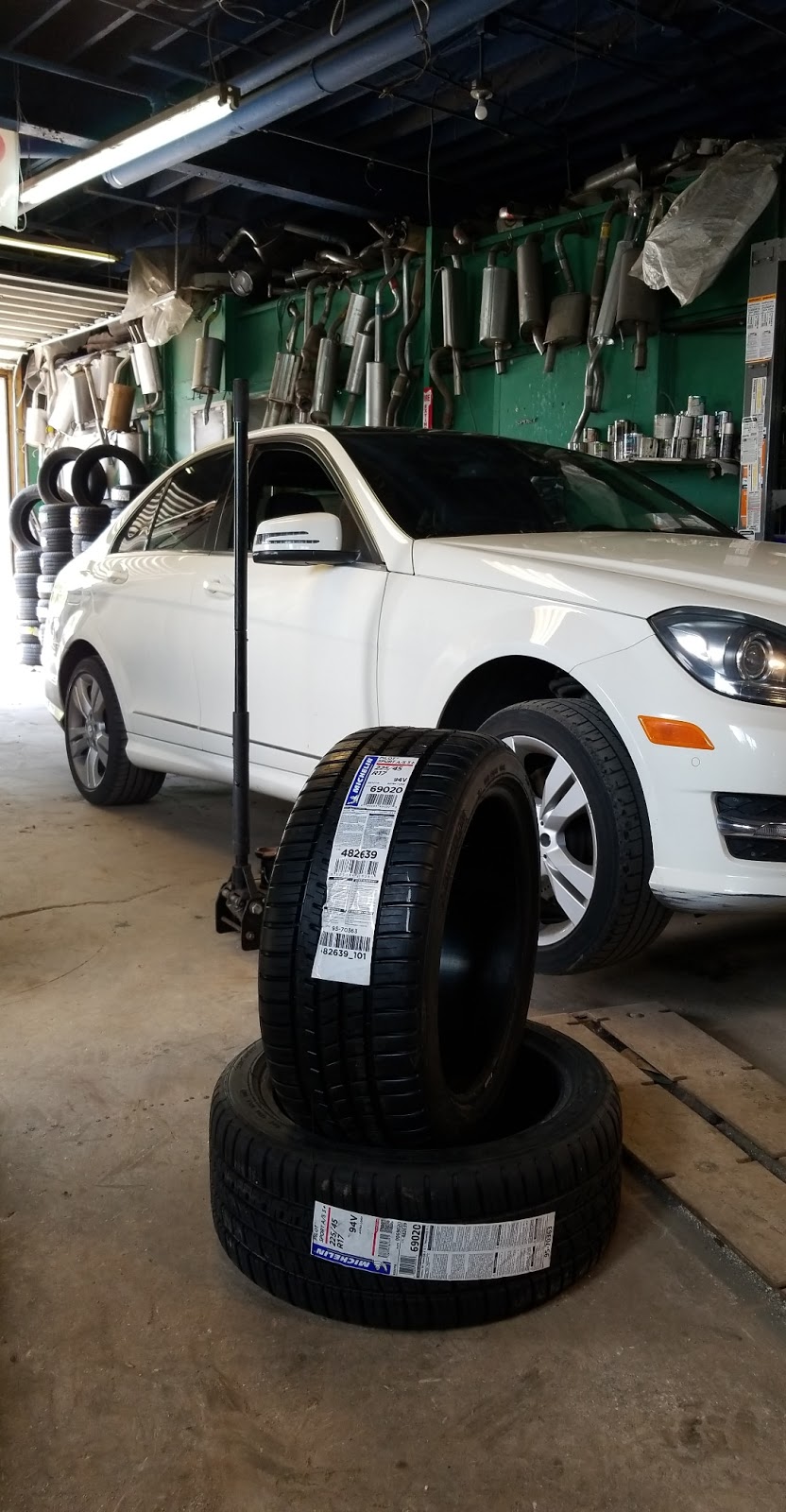 6ix Tires | 44 Racine Rd, Etobicoke, ON M9W 2Z3, Canada | Phone: (416) 740-9191