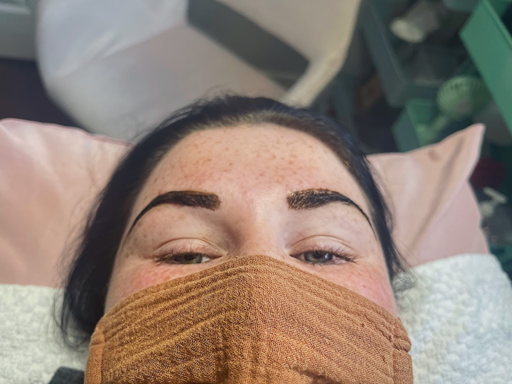 Lashes With Lo | 3461 Eton Crescent, Abbotsford, BC V2S 4W1, Canada | Phone: (604) 835-7747