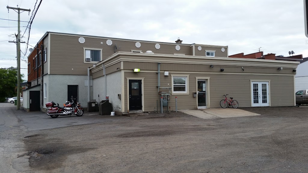 Restaurant La Porte-Laurentide | 802 Rue Saint-Isidore, Saint-Lin - Laurentides, QC J5M 2V4, Canada | Phone: (450) 439-1711