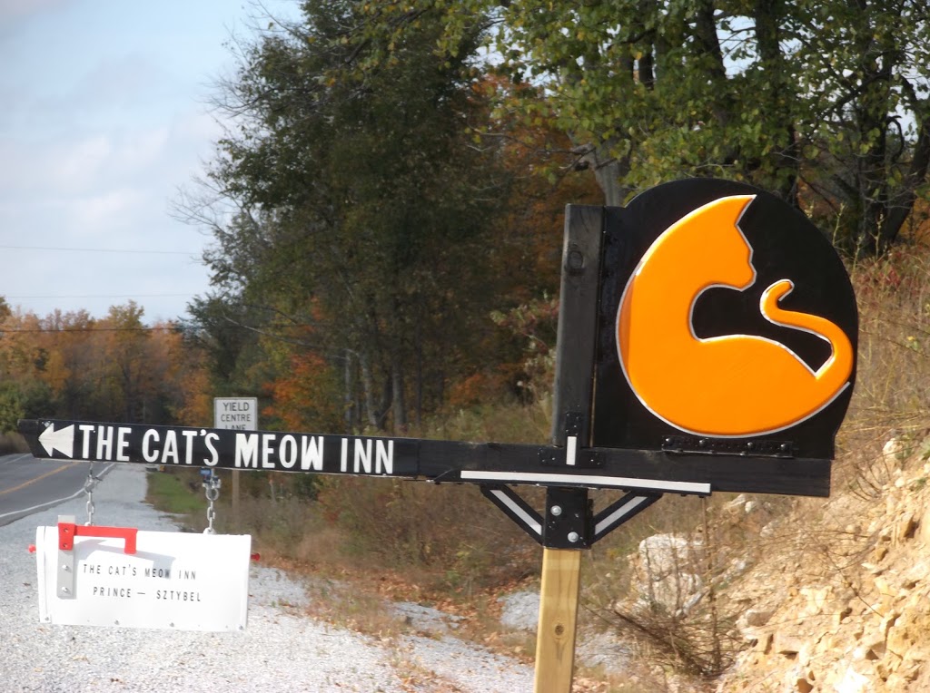 The Cats Meow Inn | 20619 Hwy 7, Maberly, ON K0H 2B0, Canada | Phone: (613) 268-2004
