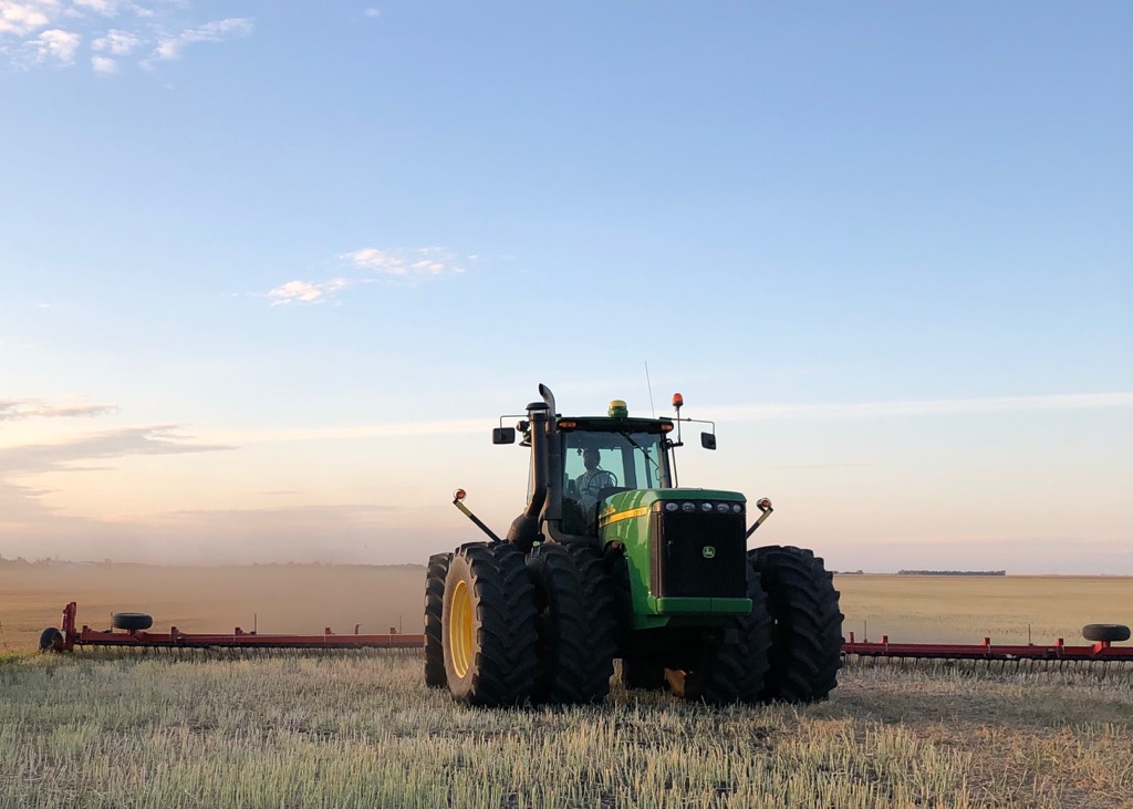 Walker Farms LTD. | 23070, RD 35N SE-30-6-4W, Carman, MB R0G 0J0, Canada | Phone: (204) 750-1841