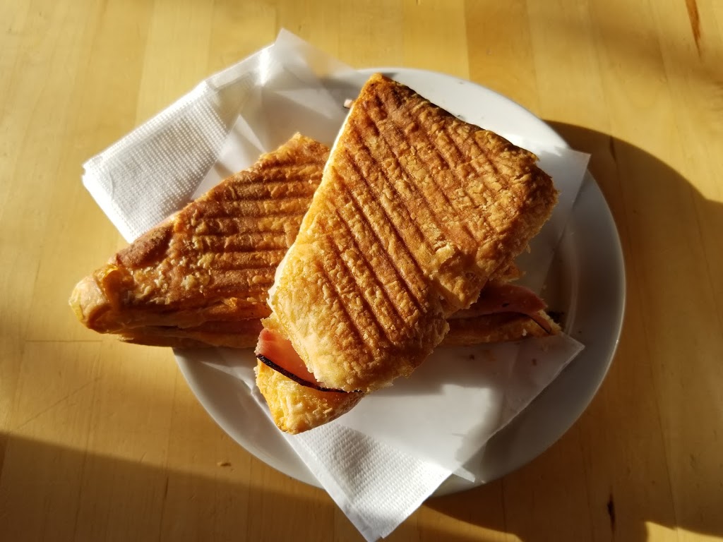 Enzos Italian Caffe | 365 N Beach Rd #202, Eastsound, WA 98245, USA | Phone: (360) 376-3732
