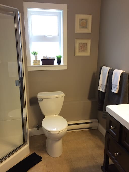 Dragonfly B&B | 1414 Harvard Ave, Comox, BC V9M 2X2, Canada | Phone: (250) 650-5144