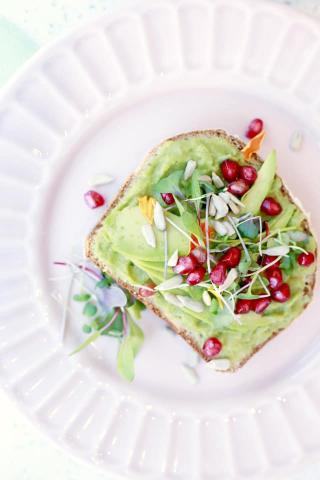 Petit Lapin Café-Studio | 1051 Avenue Bernard, Outremont, QC H3Z 2M8, Canada | Phone: (514) 750-4077