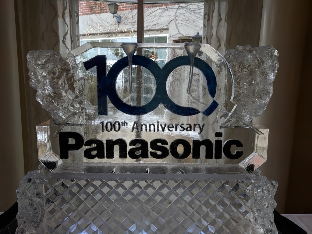 Festive Ice Sculptures | 22667 Adelaide Rd, Mount Brydges, ON N0L 1W0, Canada | Phone: (519) 333-3374
