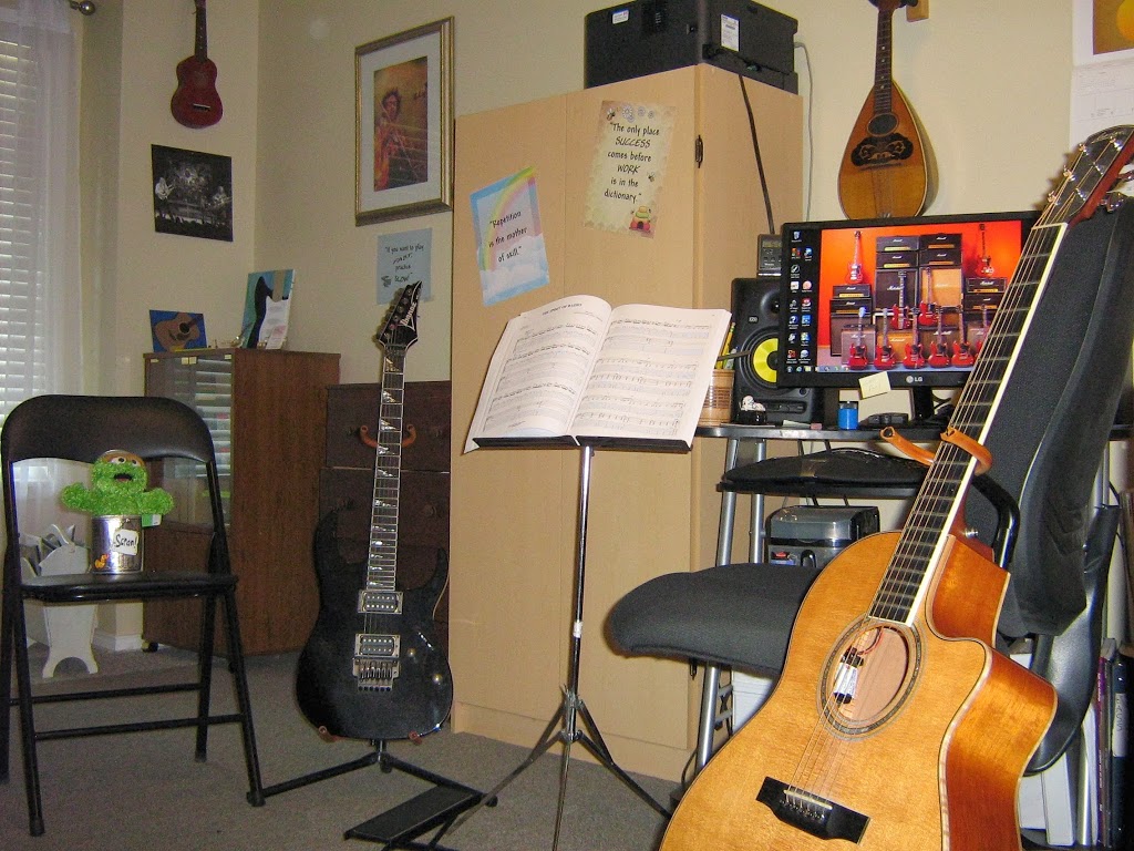 Tim Crookalls Guitar School | 35 Avondale Dr, Courtice, ON L1E 2Z2, Canada | Phone: (905) 404-8044