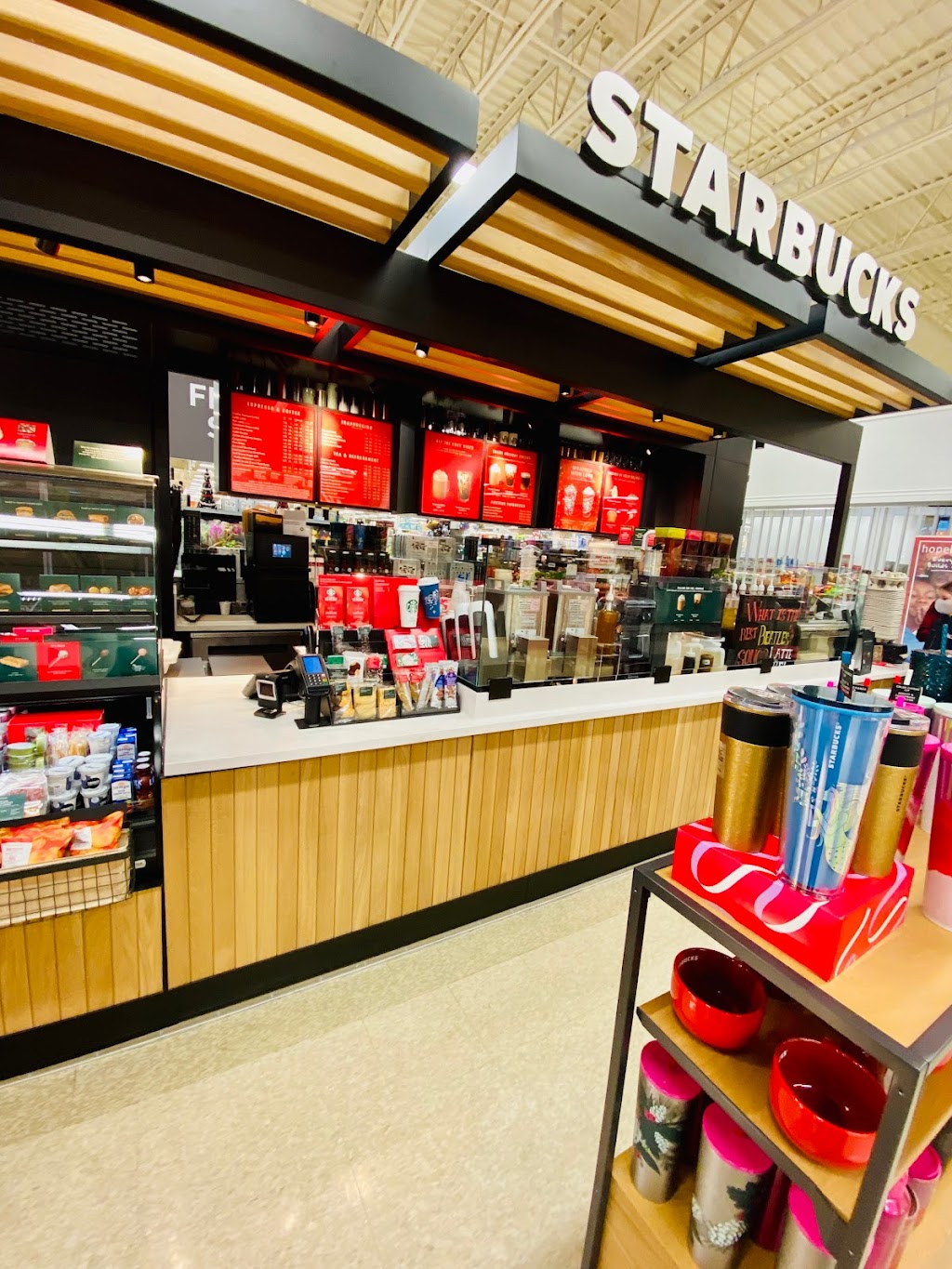 Starbucks | 210 Chain Lake Dr, Halifax, NS B3S 1C5, Canada | Phone: (902) 450-5317