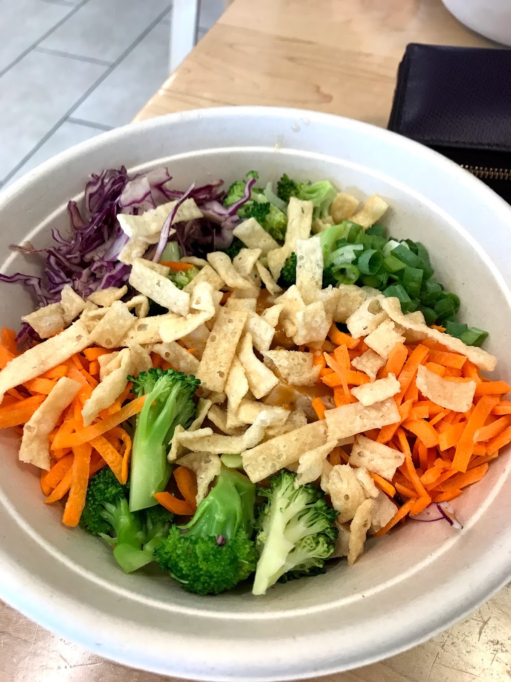 Freshii | 1615 Regent Ave W, Winnipeg, MB R2C 5C6, Canada | Phone: (204) 515-1737