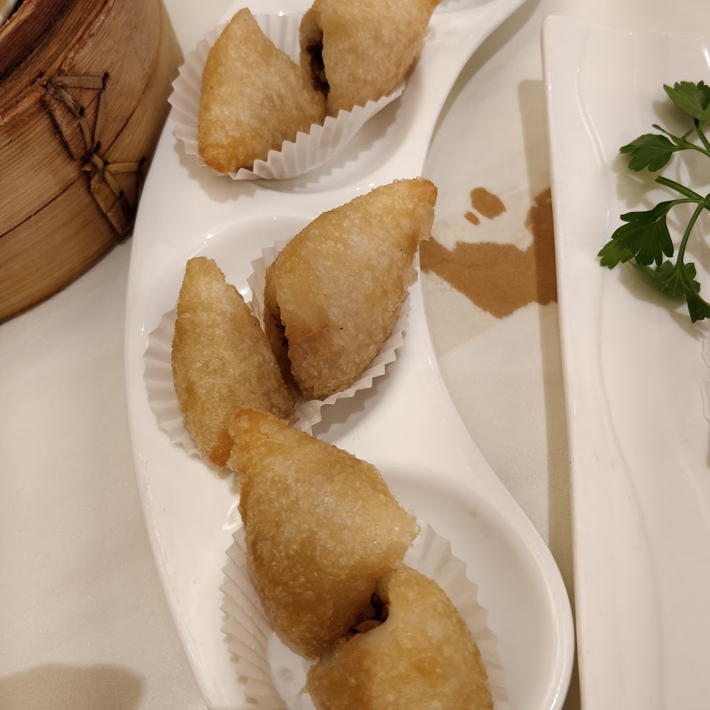 Gong - 三碗不過崗拉格 | 8351 Alexandra Rd #110, Richmond, BC V6X 1C3, Canada | Phone: (604) 218-4541