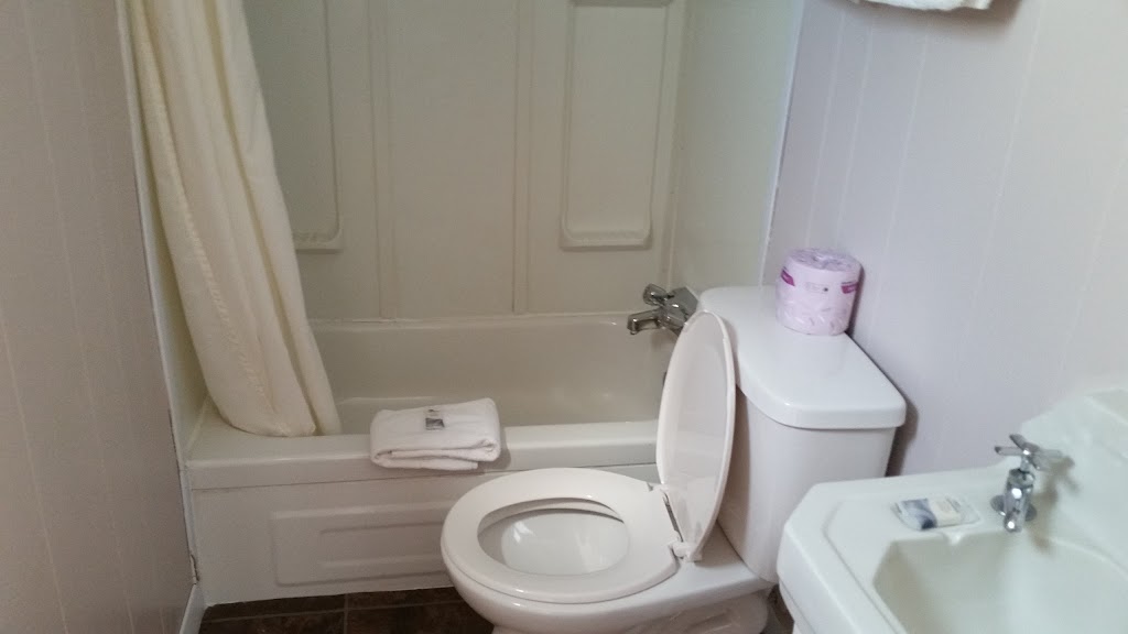 Summerside Motel & Cottages | 500 Read Dr, Summerside, PE C1N 5A9, Canada | Phone: (902) 436-3865