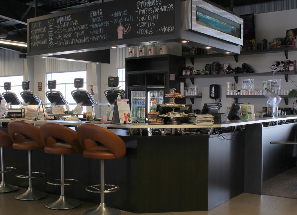 Club Superforme | 230 Boulevard Saint-Joseph O #100, Drummondville, QC J2E 1M3, Canada | Phone: (819) 850-2400