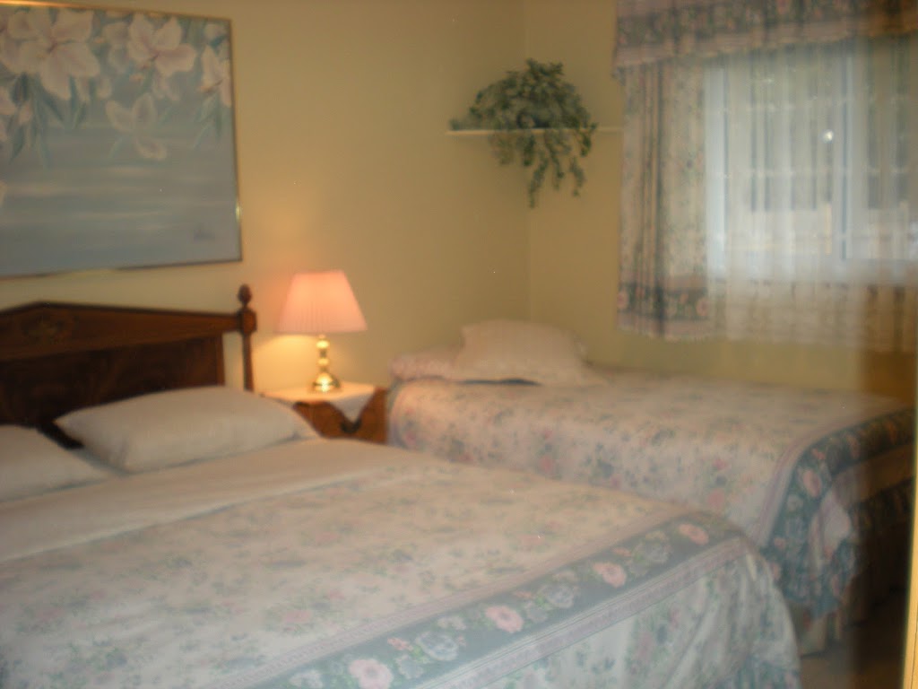 Ollies Bed & Coffee B&B | lodging | 39 Eastdale Crescent, Welland, ON L3B 1E6, Canada | 9057350928 OR +1 905-735-0928