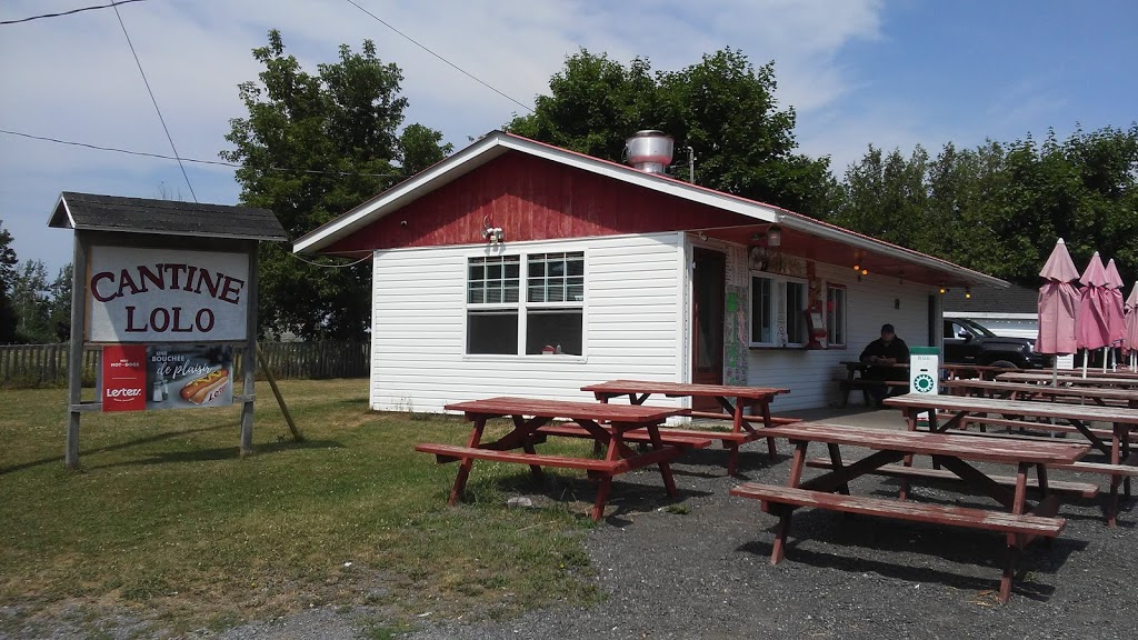 Cantine Lolo | 223 Rue de Lacolle, Lacolle, QC J0J 1J0, Canada | Phone: (450) 246-3598