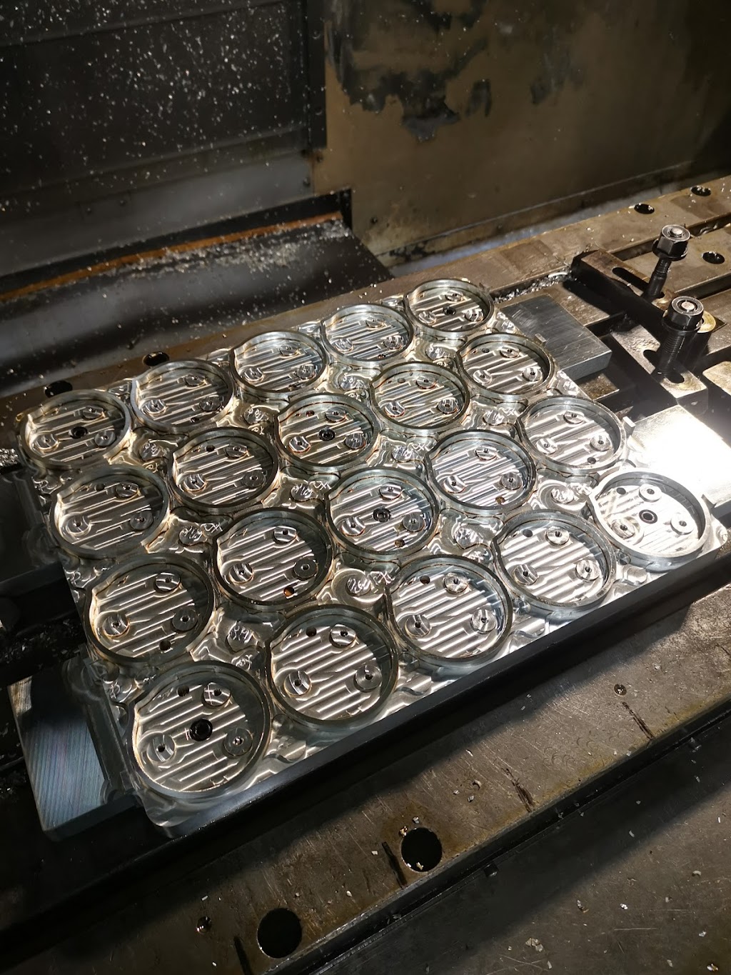 Derry Tools Limited | 25 Shaft Rd, Etobicoke, ON M9W 4M3, Canada | Phone: (416) 242-8481