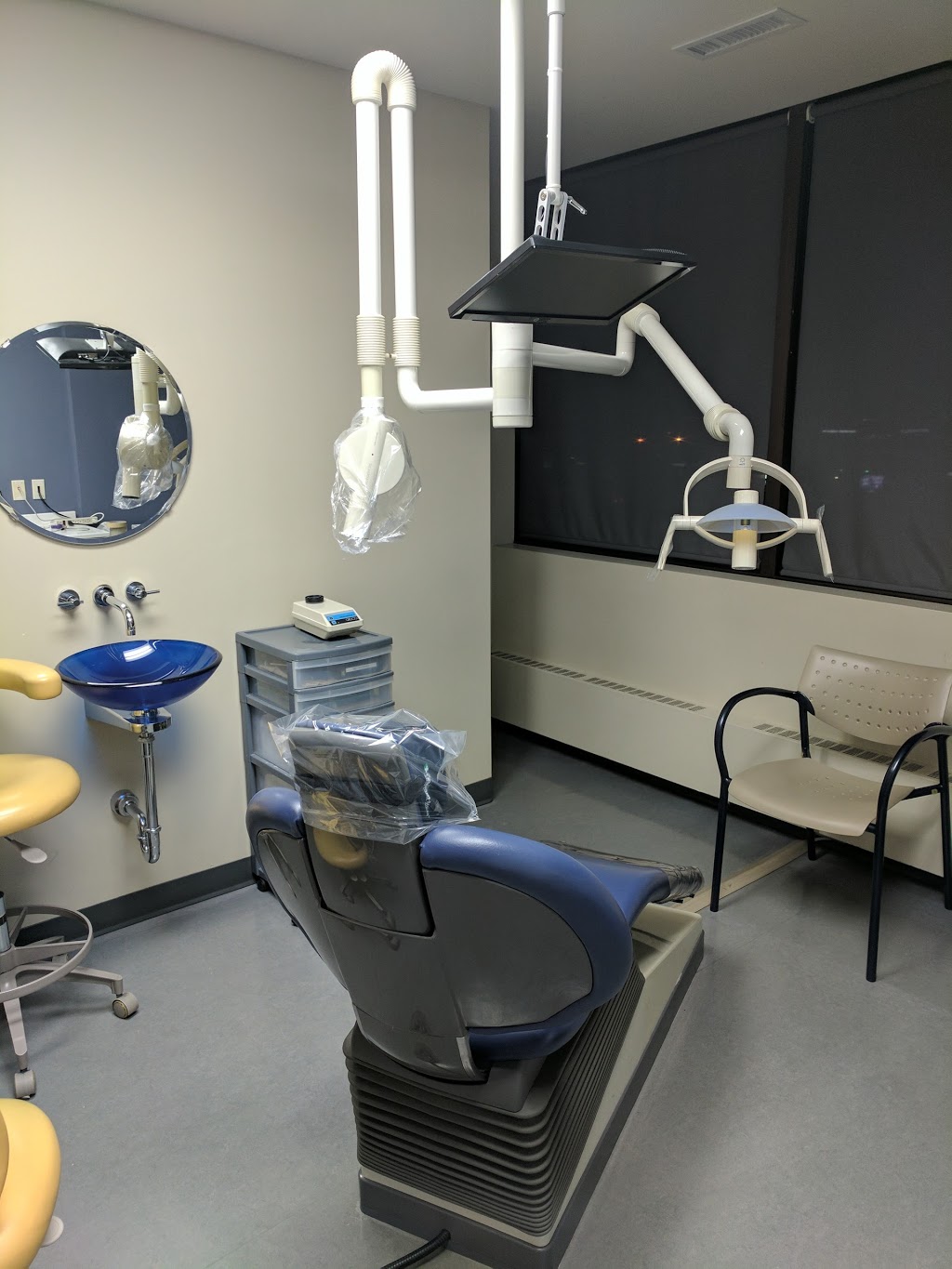 Lim Terry J Dr | 10655 Southport Rd SW, Calgary, AB T2W 4Y1, Canada | Phone: (403) 278-6050