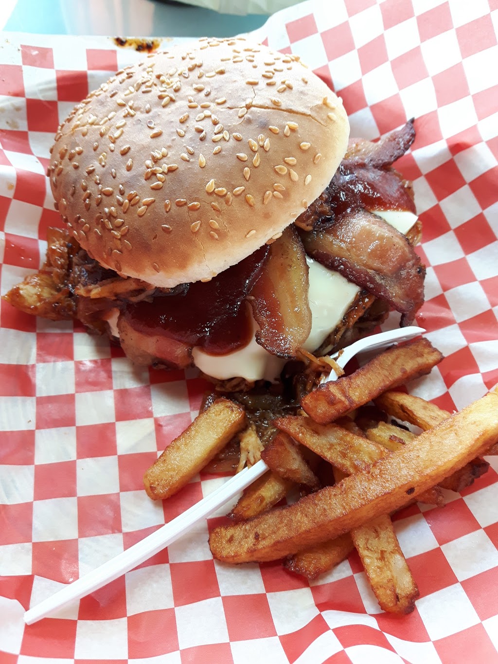 Burger Bob | 613 219, Rte N, Hemmingford, QC J0L 1H0, Canada | Phone: (450) 247-2624