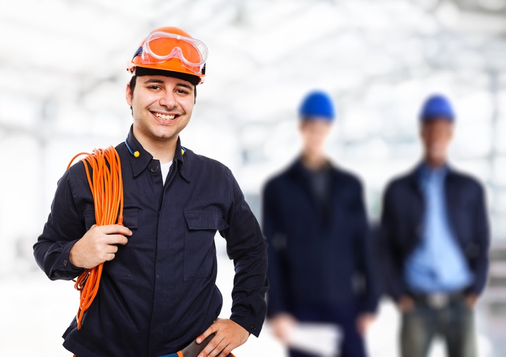 Maître Electrik | 998 Rue Ostiguy, Chambly, QC J3L 3E4, Canada | Phone: (450) 626-1221