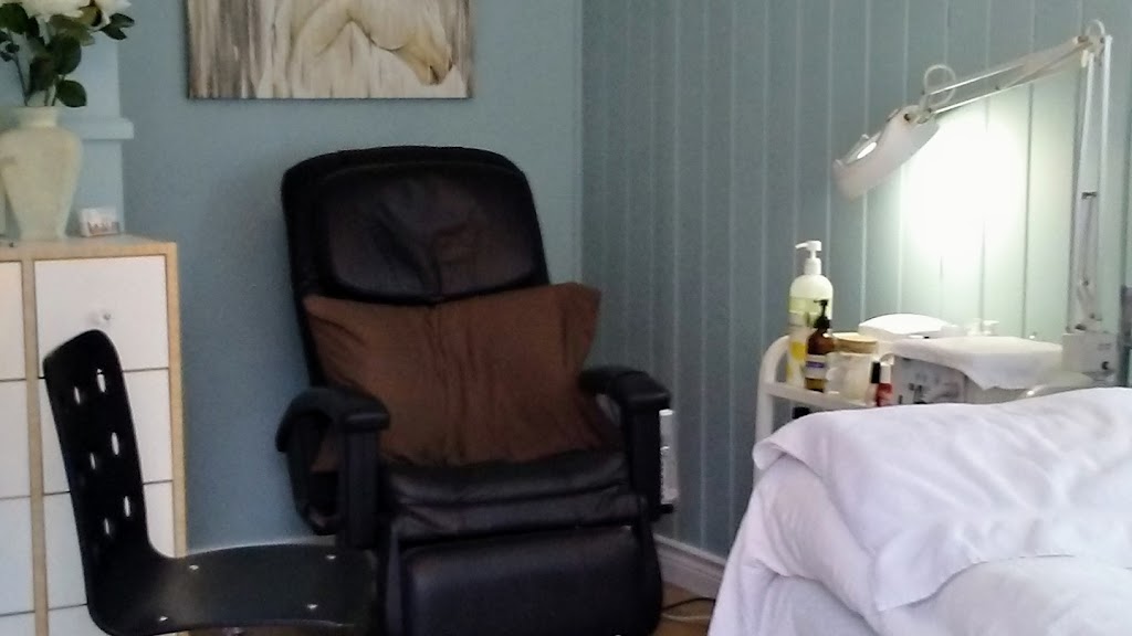 Denises Esthetics & Foot Care | 1690 Warren Ave, Kimberley, BC V1A 1R6, Canada | Phone: (250) 427-4041