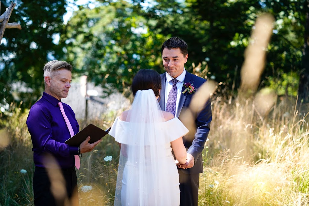 Life’s Journey Ceremonies | 2163 Caledonia Ave, Nanaimo, BC V9X 1R0, Canada | Phone: (250) 619-9863