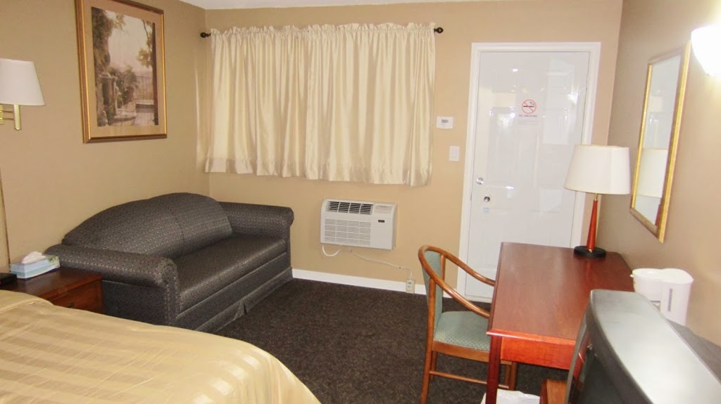 Village Inn Motel | 1005 Greater Sudbury Regional Road 55, Lively, ON P3Y 1E7, Canada | Phone: (705) 596-3025